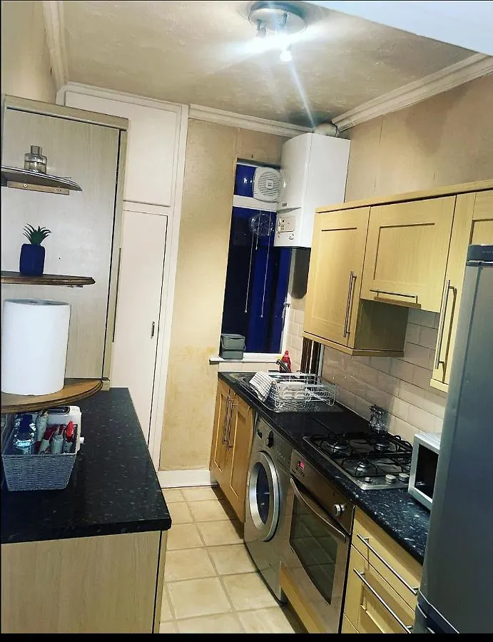 Luxury 1-Bed Apartment With Stunning City Views Perfect For Short Stays In Londres