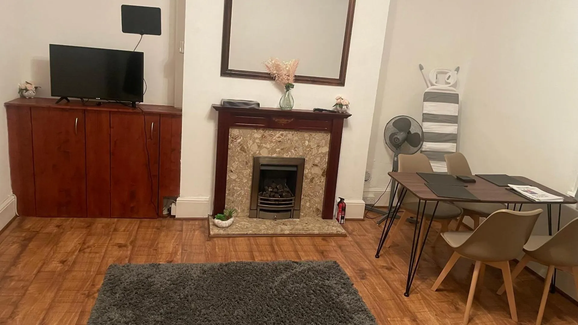 Luxury 1-Bed Apartment With Stunning City Views Perfect For Short Stays In London 0*,  United Kingdom